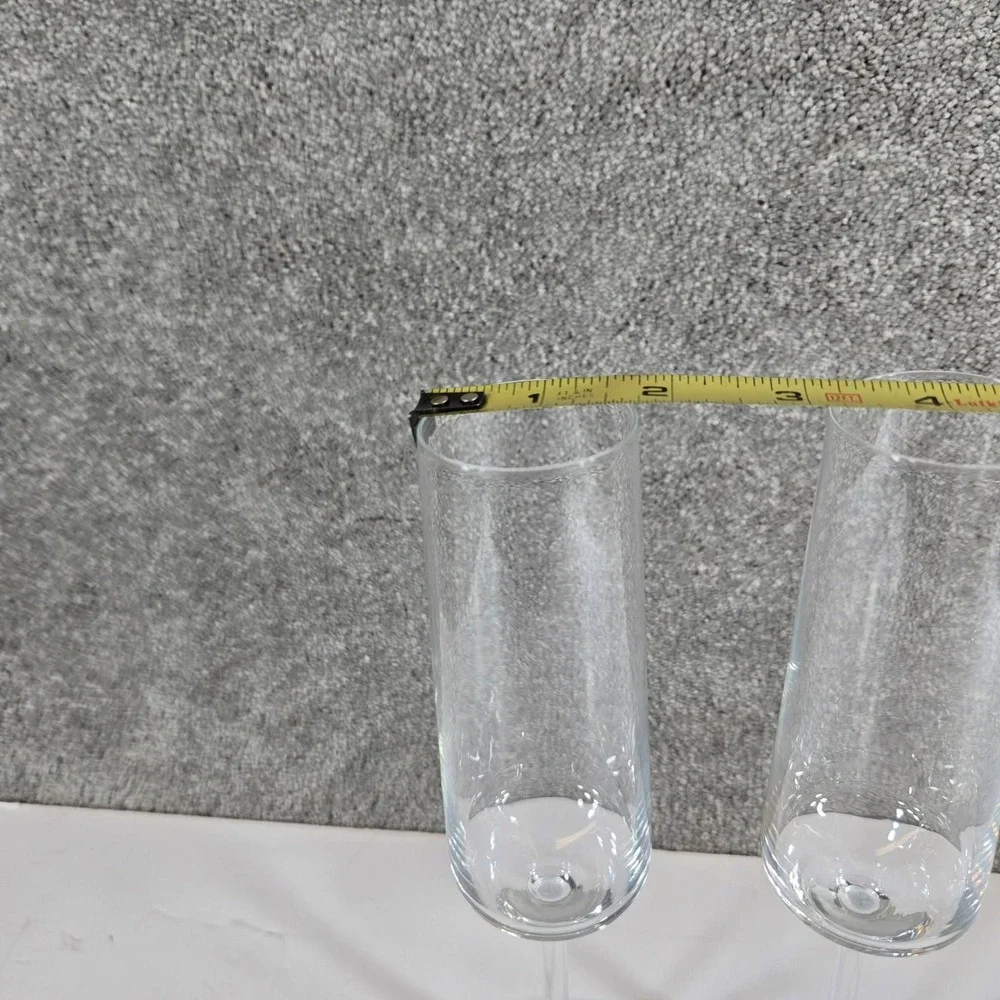 Crate & Barrel Tour Champagne Flutes Clear Glass Set of 2 Made in Germany 8oz‎